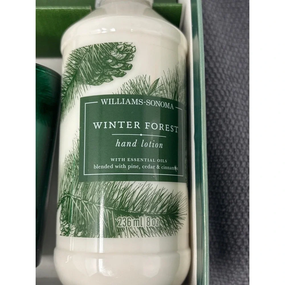 Williams Sonoma Winter Forest Guest Essentials Kit Soap Lotion Candle Pine Cedar